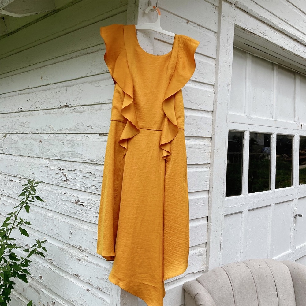 BCBG Generation Gold Midi dress